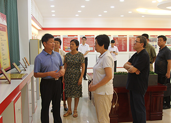 南平市人大常委會(huì)到虹潤(rùn)公司對(duì)《社保法》實(shí)施情況開展專題調(diào)研